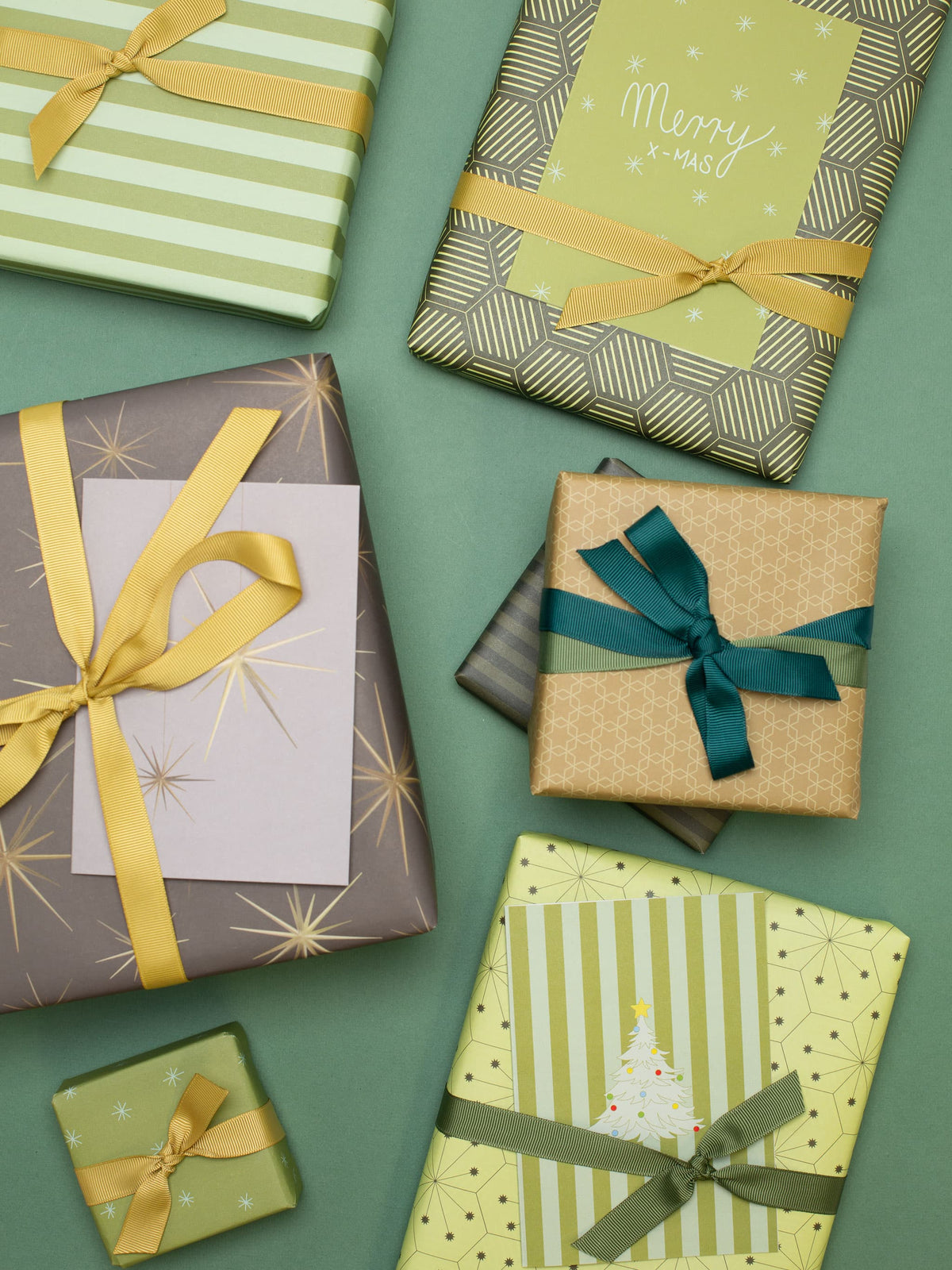 Weihnachtsgeschenkpapier-Set Sterne & Streifen