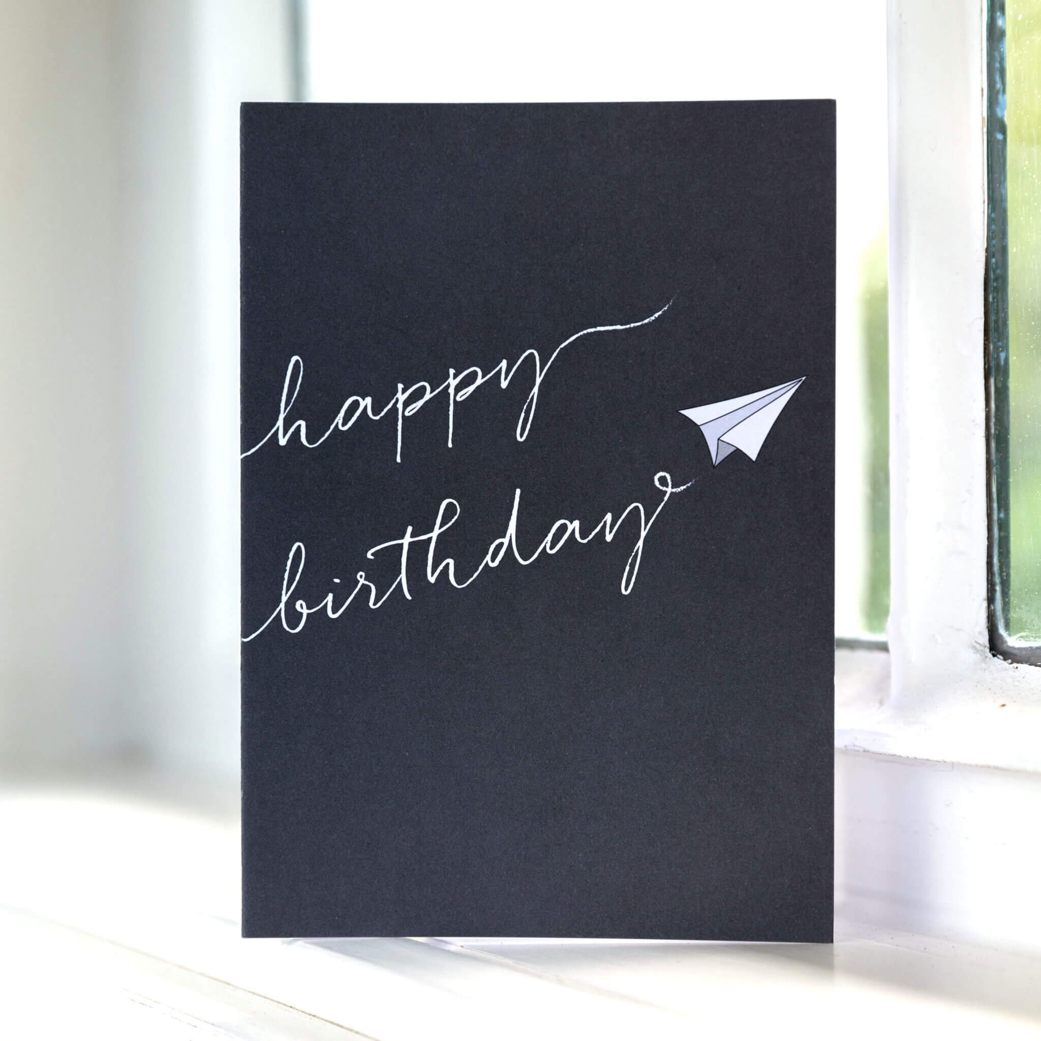 GEBURTSTAGSKARTE PAPIERFLIEGER schreibt "HAPPY BIRTHDAY" - dunkelgrau von My Pretty Circus | GC-PAP1616-DG