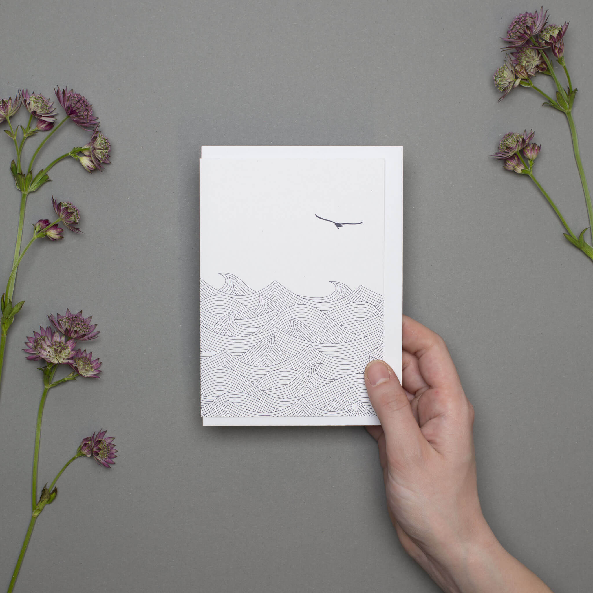 GRUSSKARTE MEER UND MÖWE in weiß ohne Text von My Pretty Circus | GC-WAV2204-WH