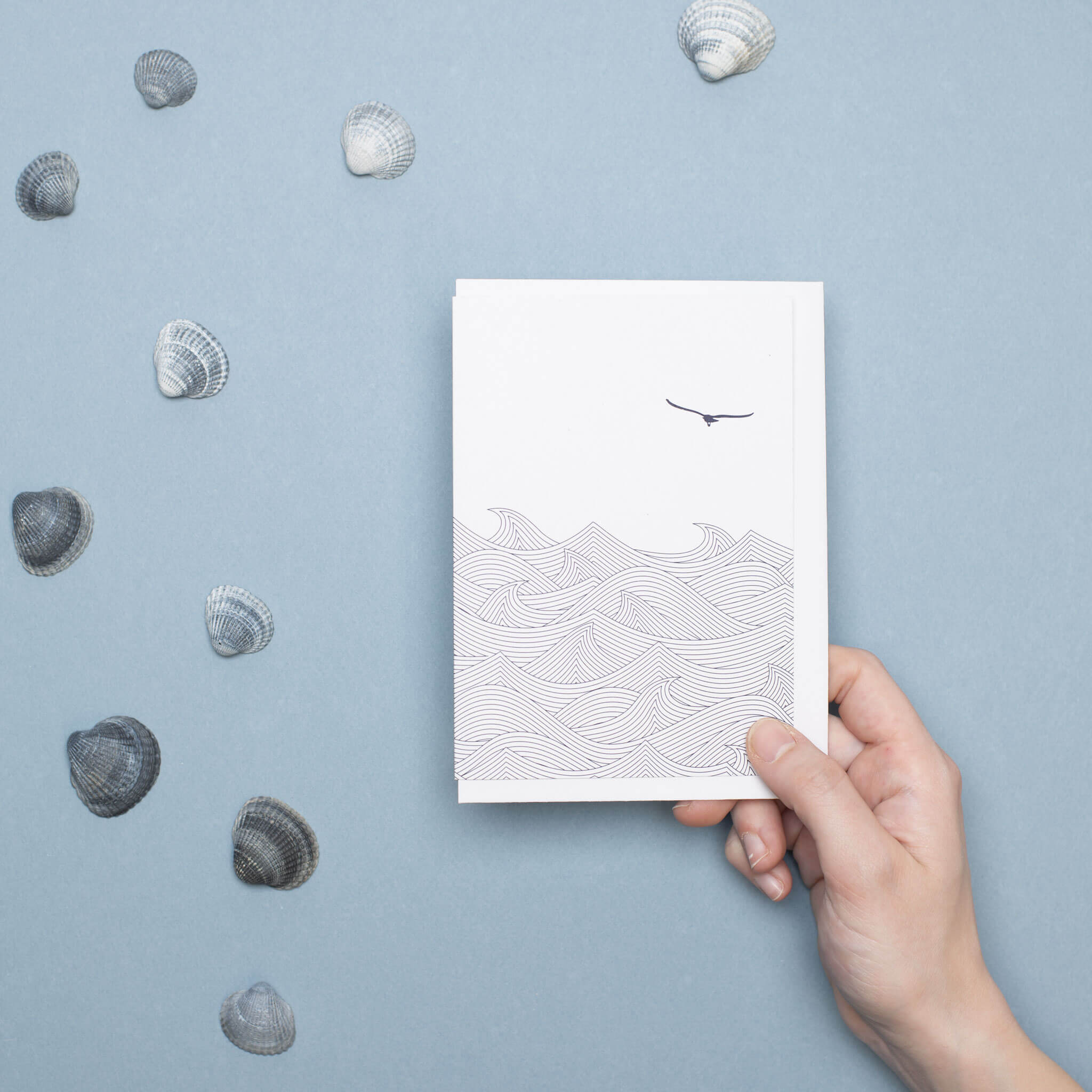 GRUSSKARTE MEER UND MÖWE in weiß ohne Text von My Pretty Circus | GC-WAV2204-WH