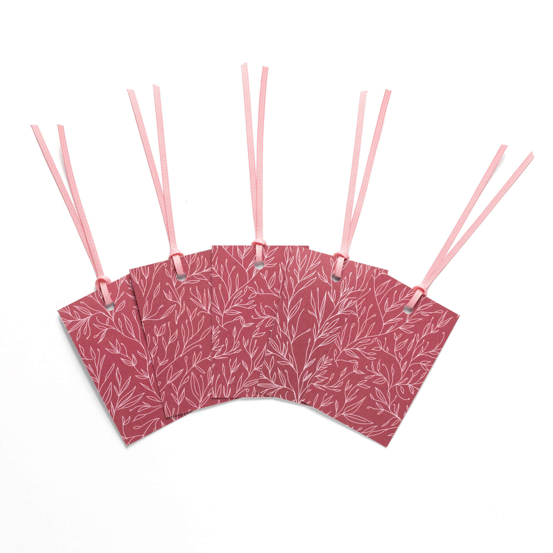 Geschenkanhänger "Pflanzen" - 5er Set mit dunkelrotem Pflanzenmuster und farblich passendem Band - 100% Recyclingpapier von My Pretty Circus | GT-PLA012-DR