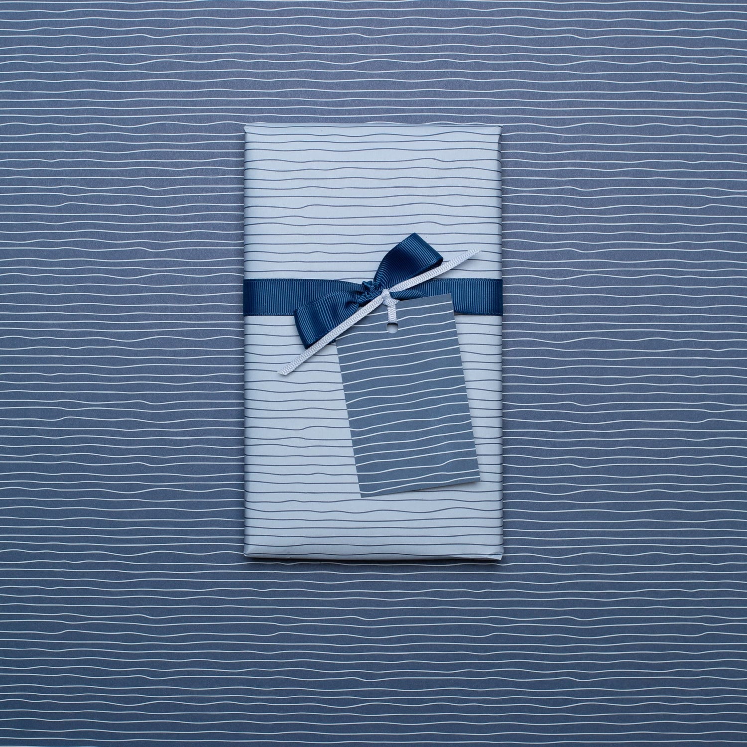 Geschenkanhänger "Wasser" - 5er Set in blau mit farblich passendem Band - 100% Recyclingpapier von My Pretty Circus | GT-WAT007-PT
