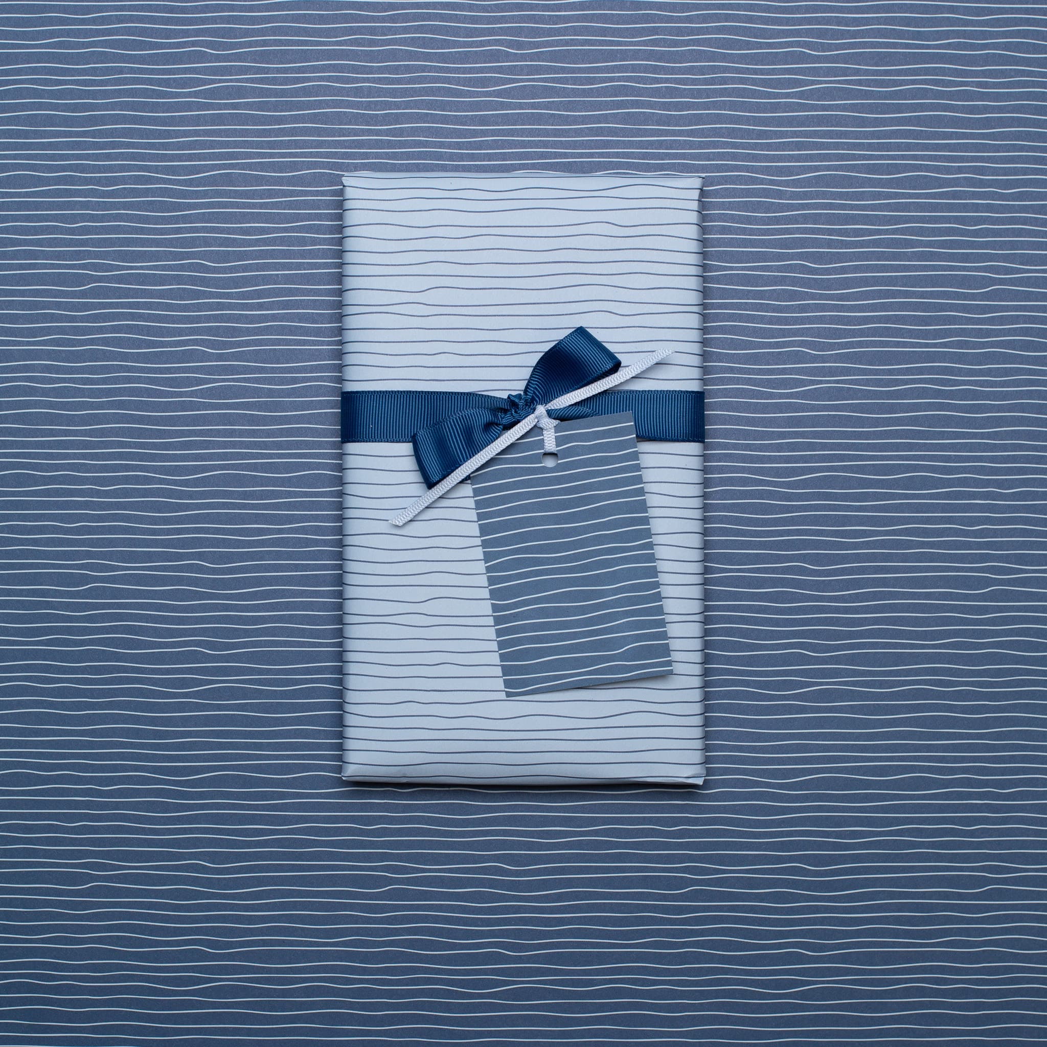 Geschenkanhänger "Wasser" - 5er Set in blau mit farblich passendem Band - 100% Recyclingpapier von My Pretty Circus | GT-WAT007-PT