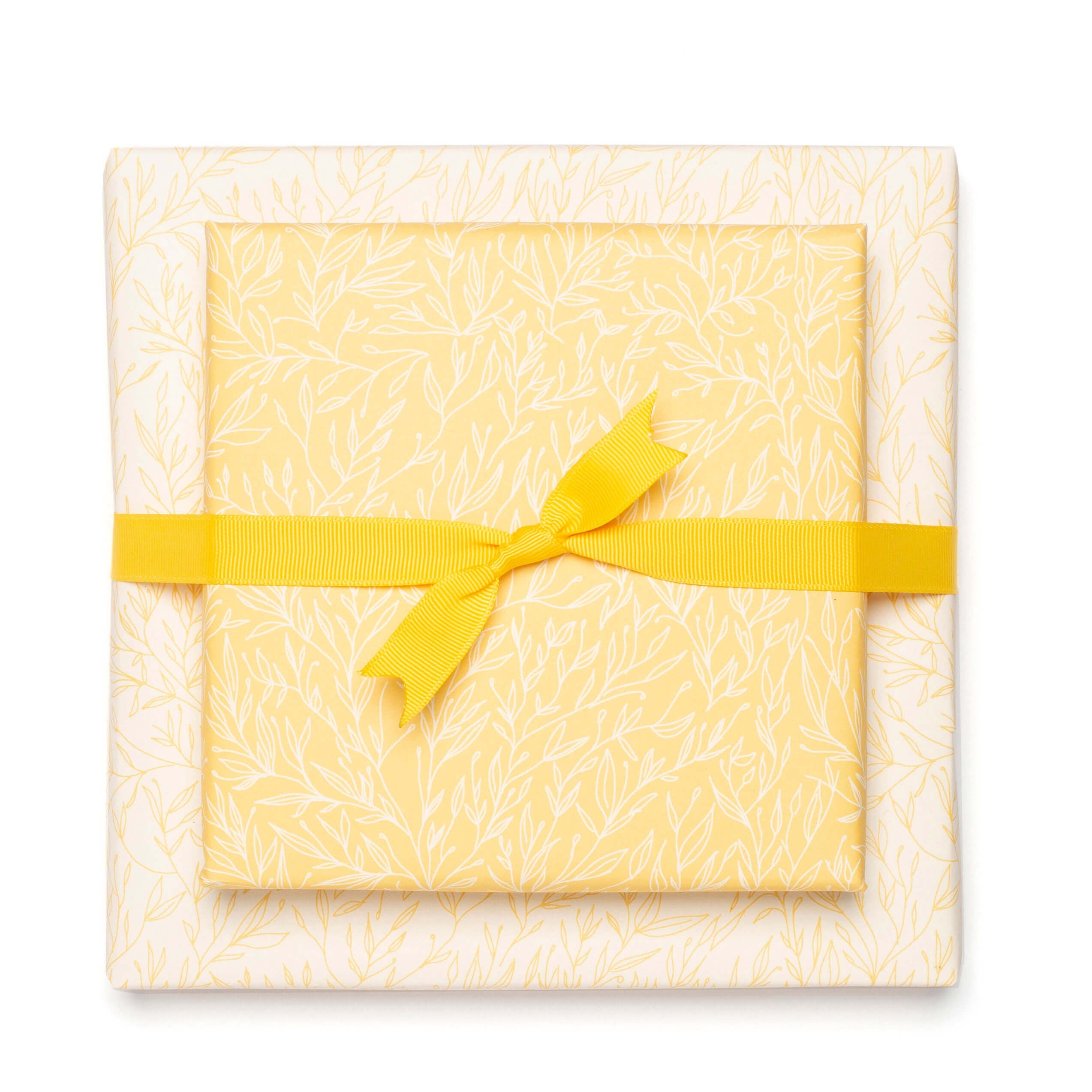 Geschenkpapier "Pflanzen" mit zartgelbem Pflanzenmuster - doppelseitig bedruckt auf 100% Recyclingpapier von My Pretty Circus | RW-PLA2139-YE