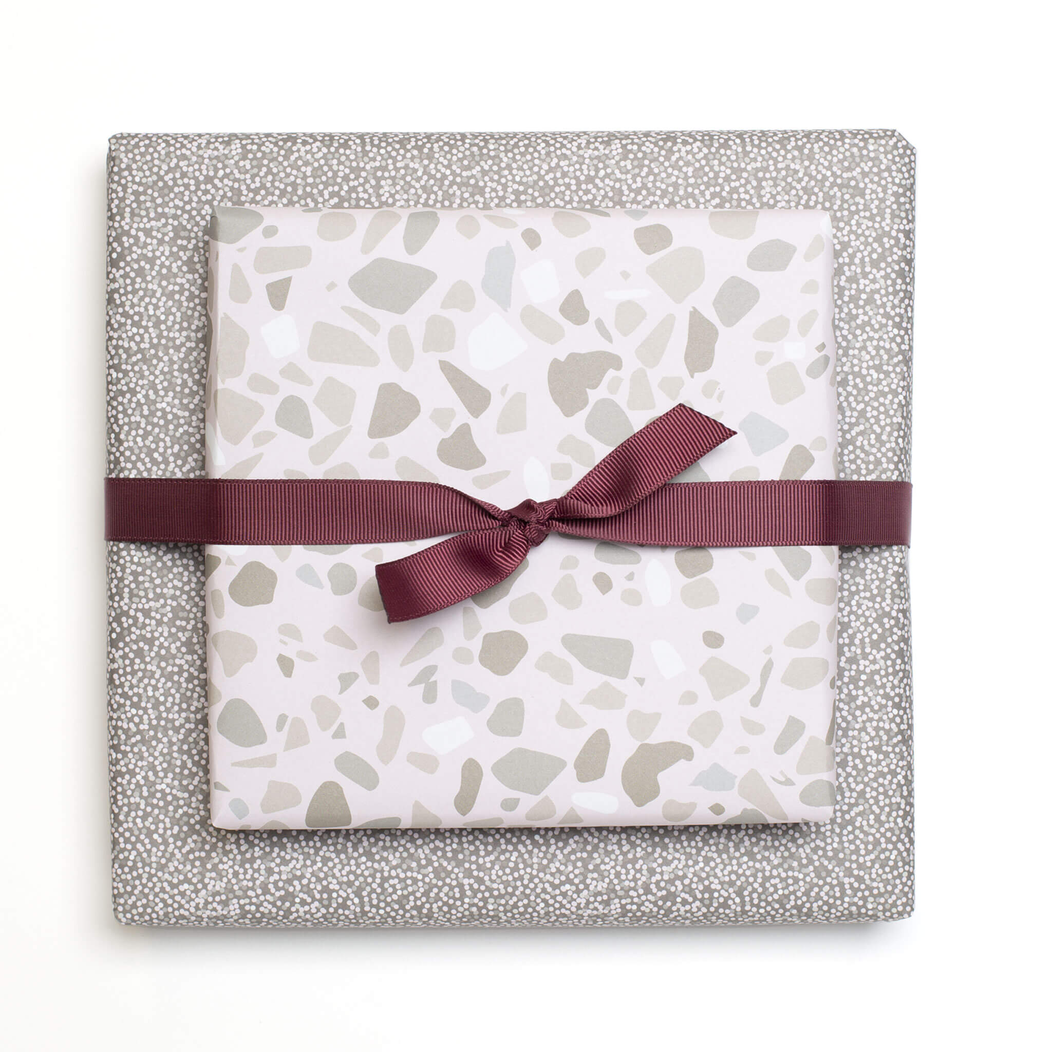 Geschenkpapier "Terrazzo" mit blassrosa Terrazzomuster - doppelseitig bedruckt auf 100% Recyclingpapier von My Pretty Circus | RW-TER2138-PA