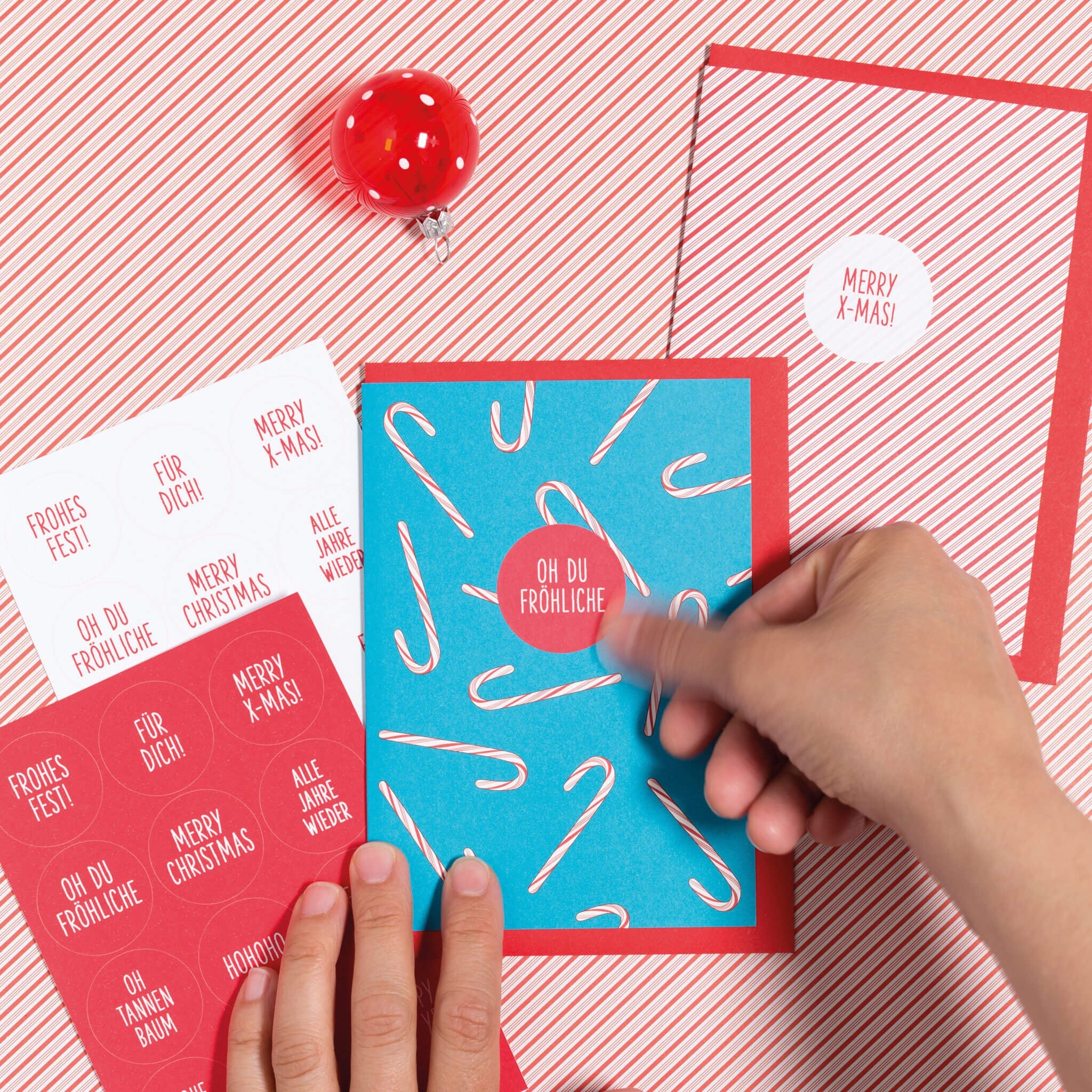 Sticker "Frohes Fest" rund rot
