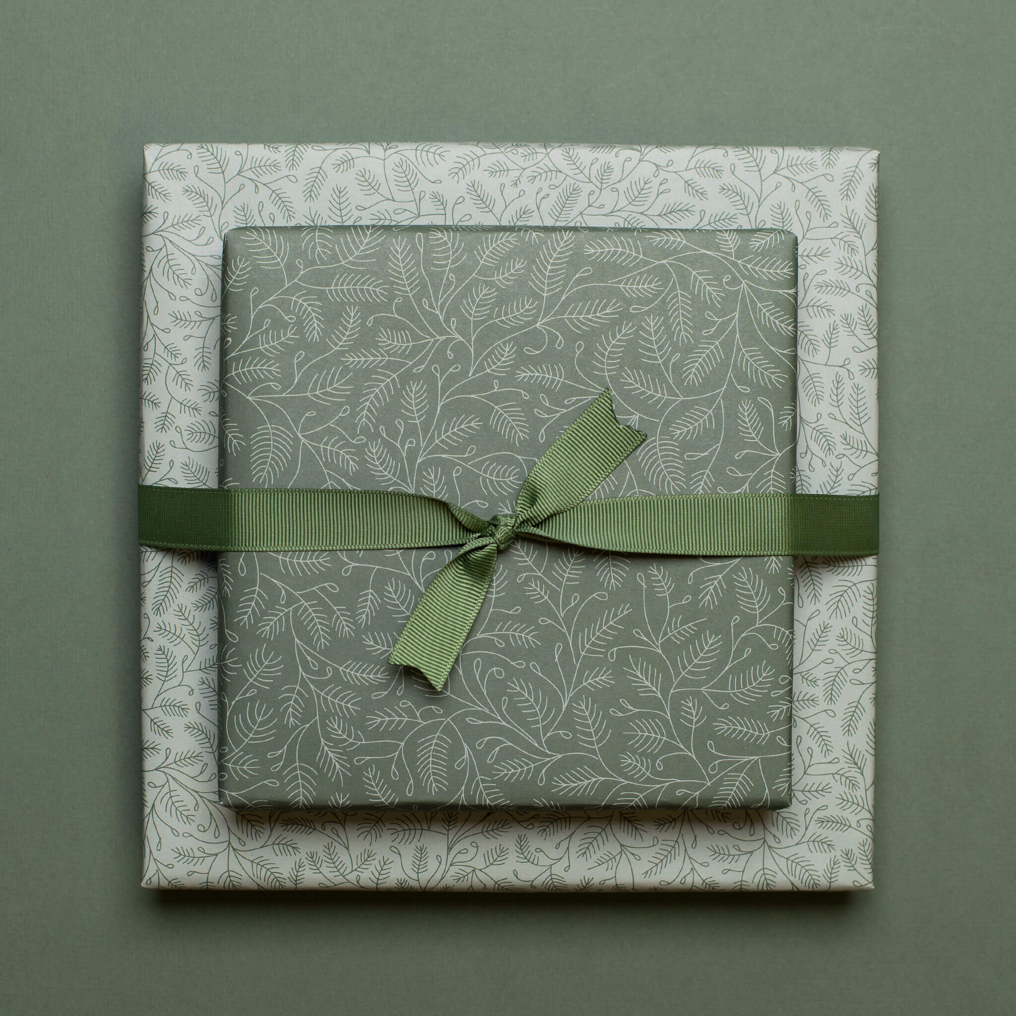 Gift ribbon olive green - 16mm x 5m