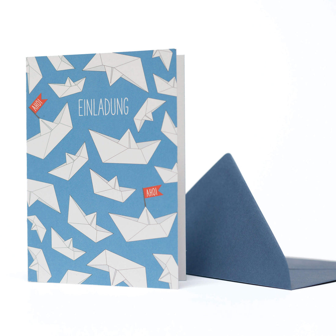 EINLADUNGSKARTE für Kinder mit Papierbooten in blau von My Pretty Circus | CS-AHO1609-BL
