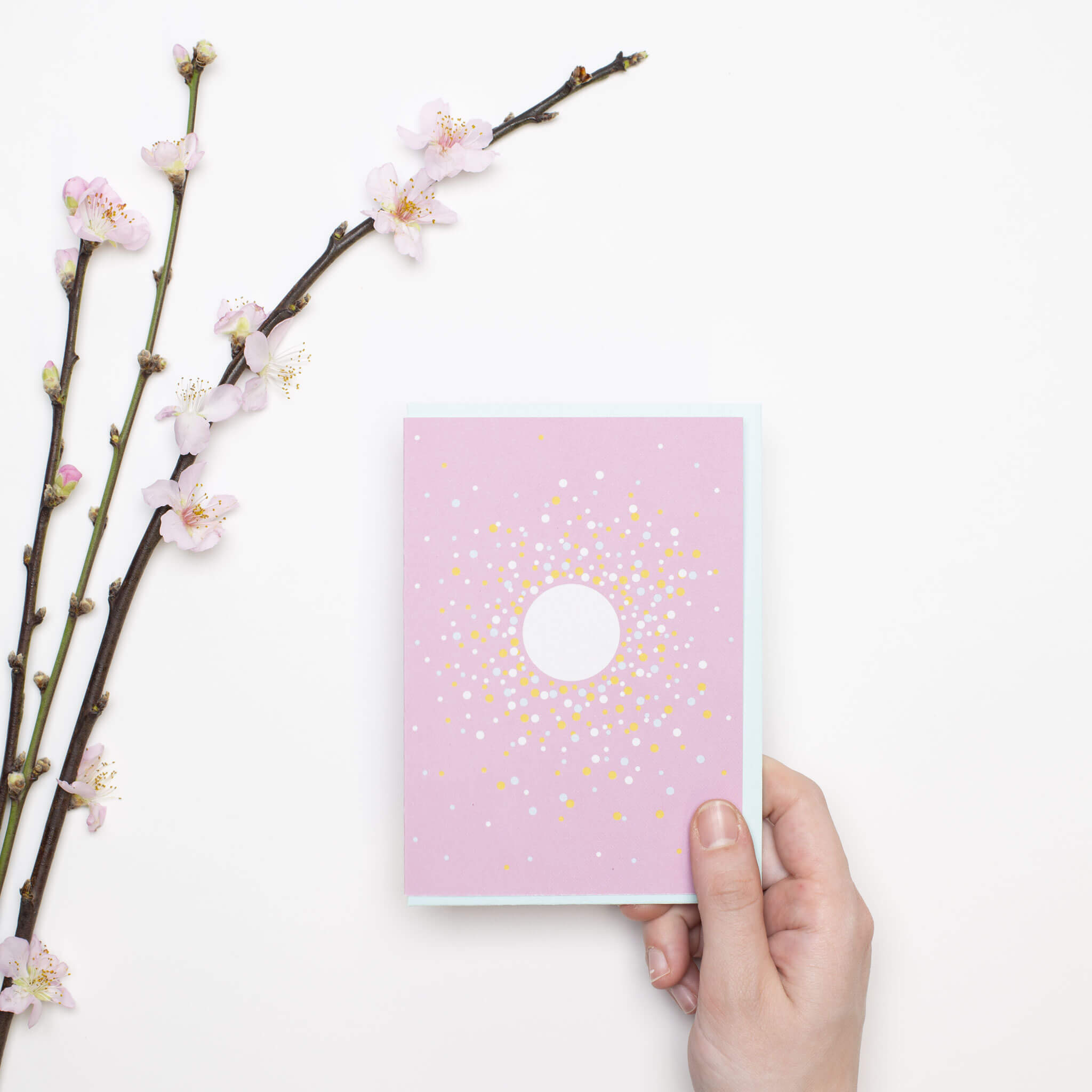GRUSSKARTE KONFETTI mit Platz für runde Aufkleber oder eigenen Text in rosa von My Pretty Circus | CS-CON1601-LP