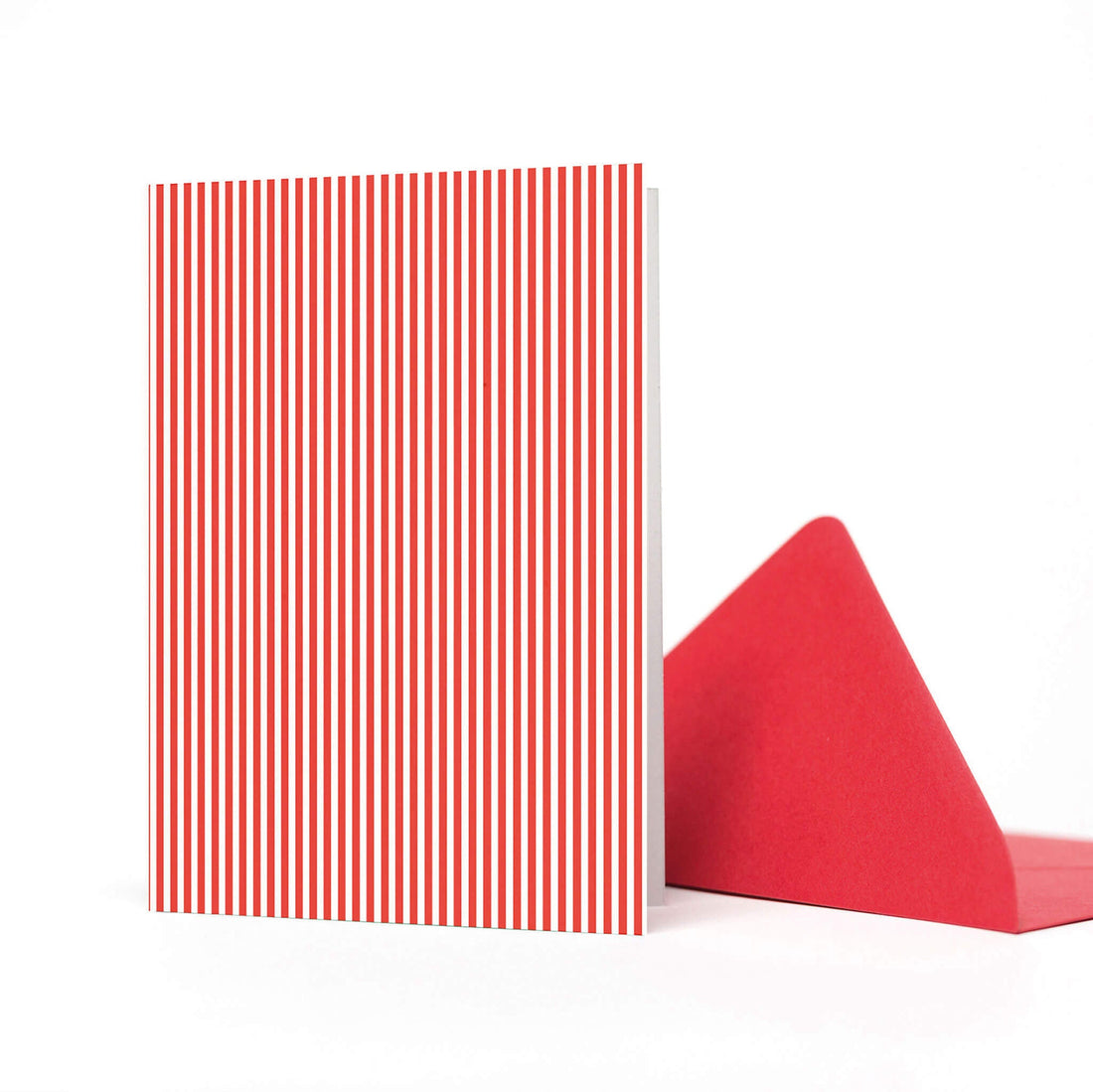 WEIHNACHTSKARTE MIT ROT-WEISSEN STREIFEN von My Pretty Circus | CS-STR1705-RE