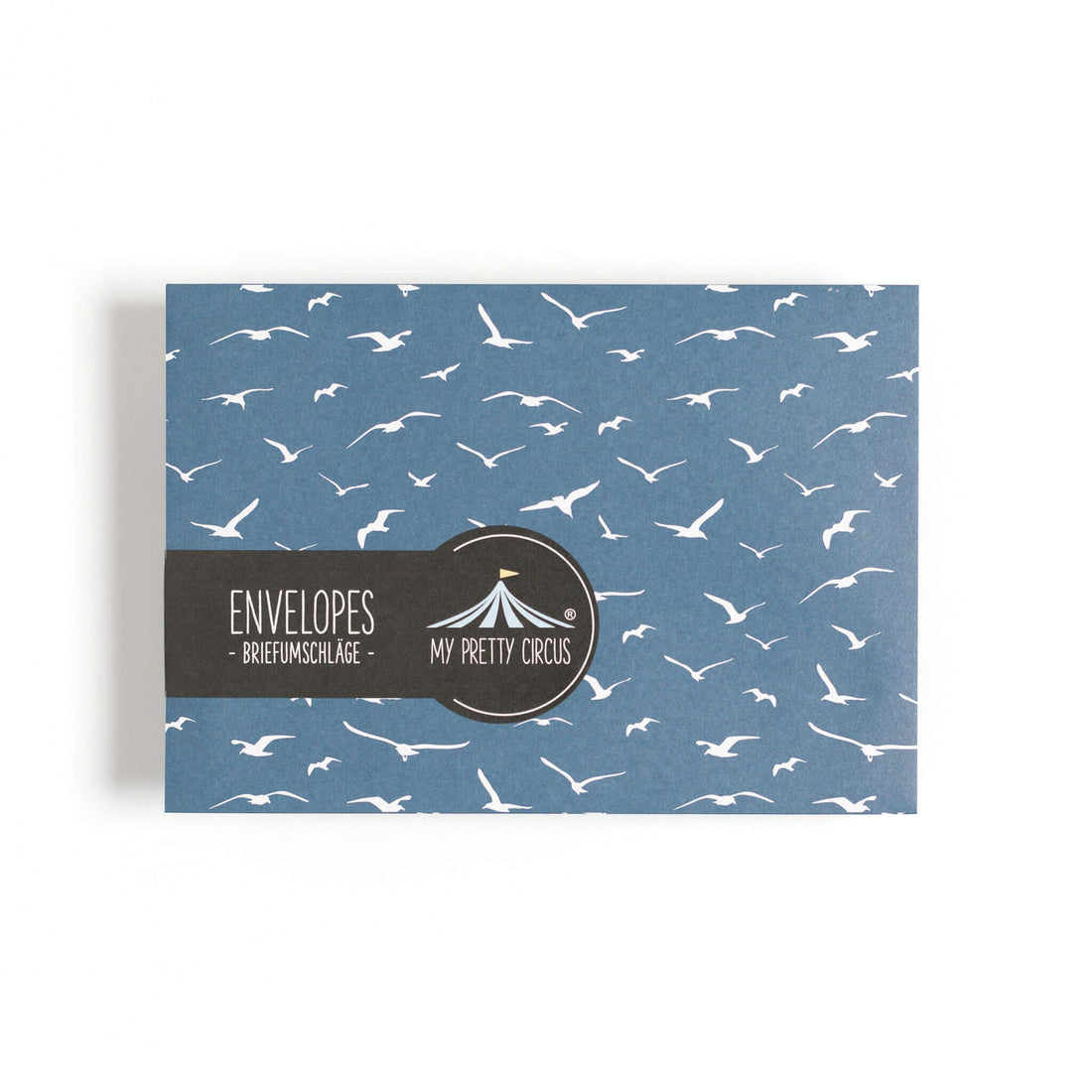 BRIEFUMSCHLÄGE BLAUE MÖWEN - Briefumschläge mit maritimen Möwen für Urlaubsgrüße, Set aus 8 blauen Kuverts in C6 mit selbstklebender Klappe und Adressetiketten zum Beschriften-EN-BIR001-PT | My Pretty Circus