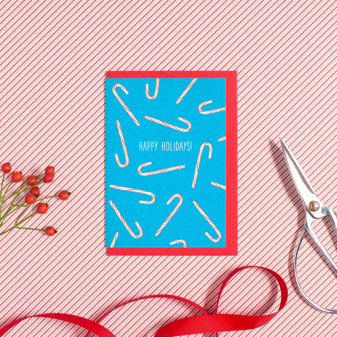 WEIHNACHTSKARTE &quot;HAPPY HOLIDAYS&quot; mit Zuckerstangen Muster in türkis von My Pretty Circus | GC-CAN1611-TQ