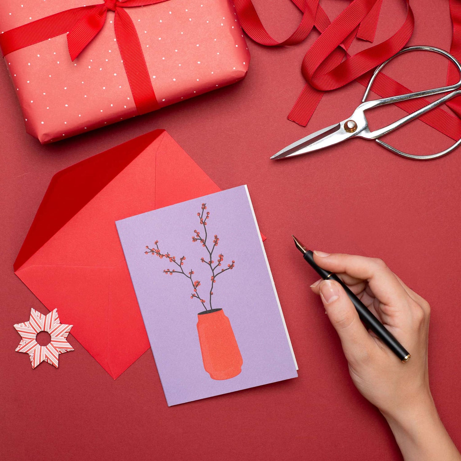 WEIHNACHTSKARTE &quot;WARM WISHES&quot; mit braunen Handschuhen aus Lebkuchen von My Pretty Circus | 