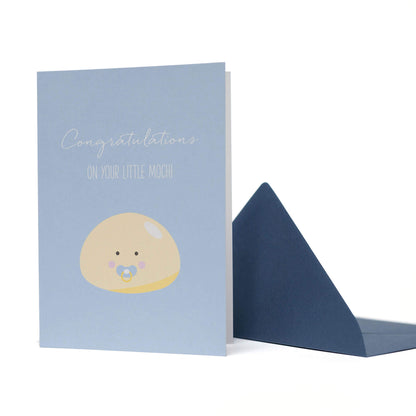 GEBURTSKARTE &quot;CONGRATS ON YOUR LITTLE MOCHI&quot; mit Mochi in hellblau von My Pretty Circus | GC-MOC1620-LB