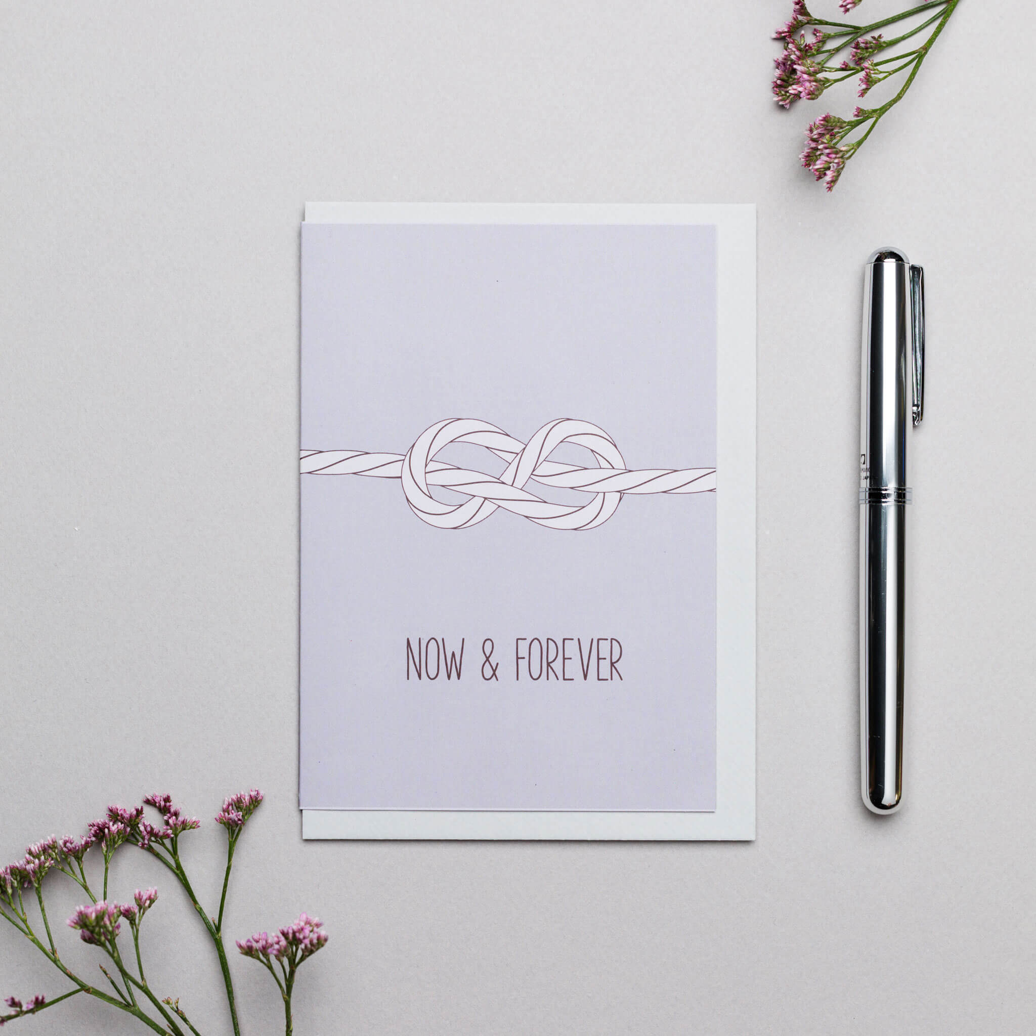 HOCHZEITSKARTE &quot;NOW &amp; FOREVER&quot; mit maritimem Achterknoten in lavendel von My Pretty Circus | GC-NOW1941-LI