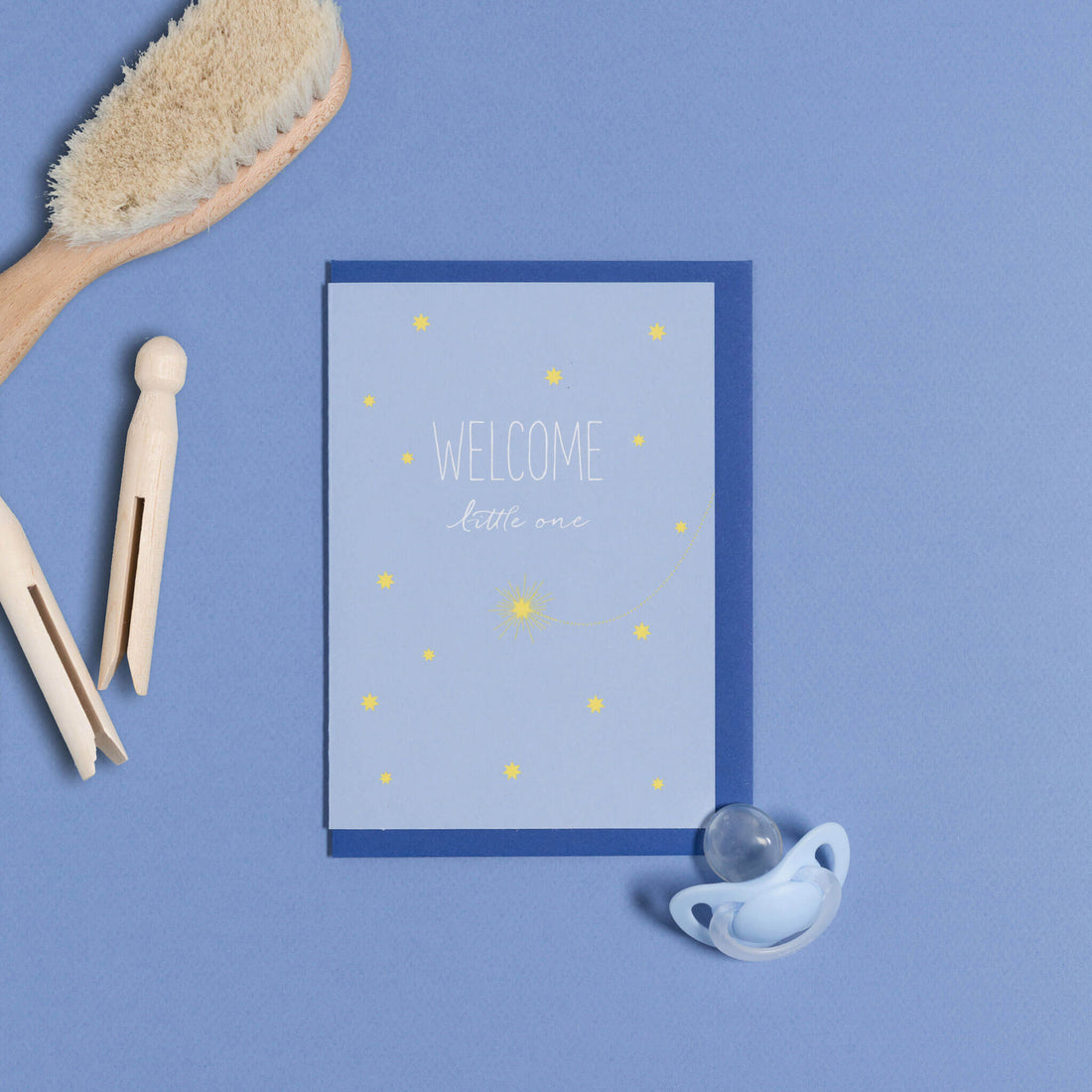 GEBURTSKARTE &quot;WELCOME LITTLE ONE&quot; mit Sternschnuppe in hellblau von My Pretty Circus | GC-SHO1609-BL