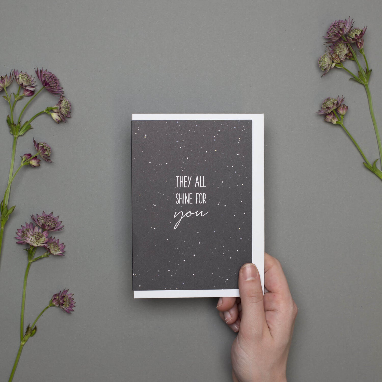 GRUSSKARTE &quot;THEY ALL SHINE FOR YOU&quot; mit Sternenhimmel in dunkelblau von My Pretty Circus | GC-STA2201-DB