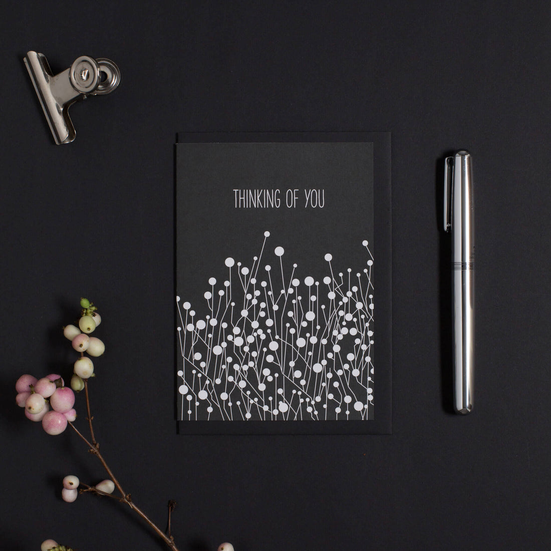 TRAUERKARTE &quot;THINKING OF YOU&quot; mit Dornen in schwarz von My Pretty Circus | GC-THO1619-BK