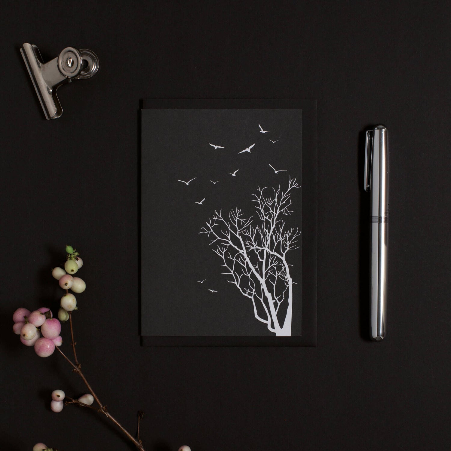 TRAUERKARTE WINTERBAUM ohne Text in schwarz  von My Pretty Circus | GC-WIN1610-BK