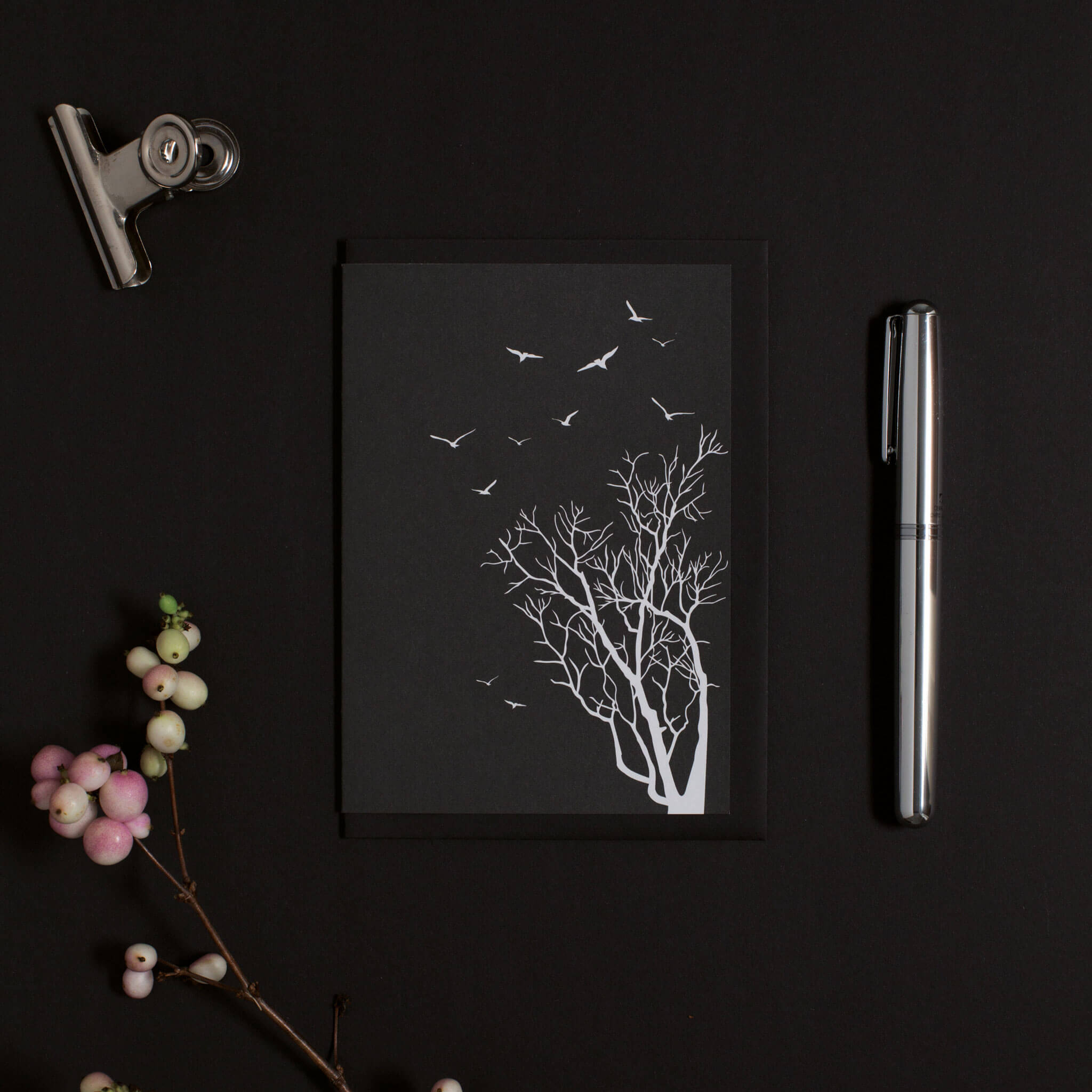 TRAUERKARTE WINTERBAUM ohne Text in schwarz  von My Pretty Circus | GC-WIN1610-BK
