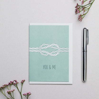 GRUSSKARTE &quot;YOU &amp; ME&quot; mit maritimem Kreuzknoten in rauchmint von My Pretty Circus | GC-YOU1940-SM