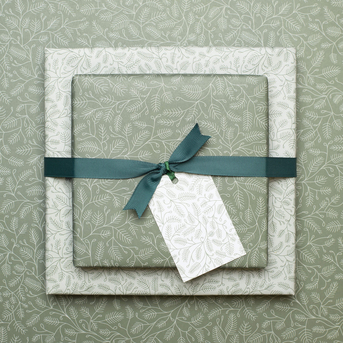 Geschenkanhänger &quot;Zweige&quot; - 5er Set mit Zweigmuster in mint und farblich passendem Band - 100% Recaclingpapier von My Pretty Circus | GT-BRA2202-MI
