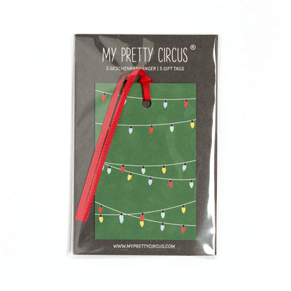Geschenkanhänger &quot;Lichterkette&quot; - 5er Set mit Weihnachtslichtern vor grün und farblich passendem Band - 100% Recyclingpapier von My Pretty Circus | GT-LIG001-GR