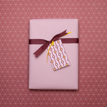 Geschenkanhänger &quot;Perlen&quot; - 5er Set mit rosa Perlenmuster und farblich passendem Band - 100% Recyclingpapier von My Pretty Circus | GT-PEA011-RO