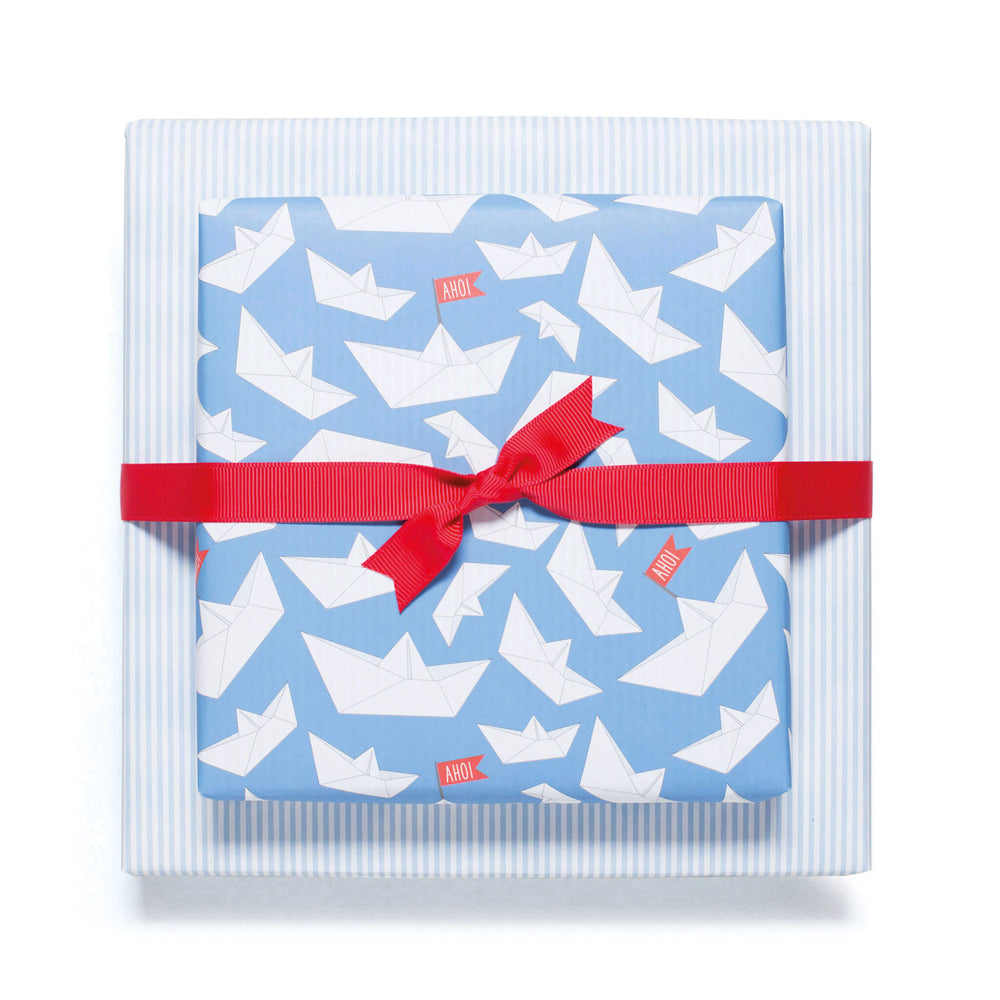 Gift wrap "Folding boats"