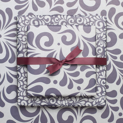 Geschenkpapier &quot;Bembel&quot; in grau und blauem Bembelmsuter - doppelseitig bedruckt auf 100% Recyclingpapier von My Pretty Circus | RW-BEM2243-BL