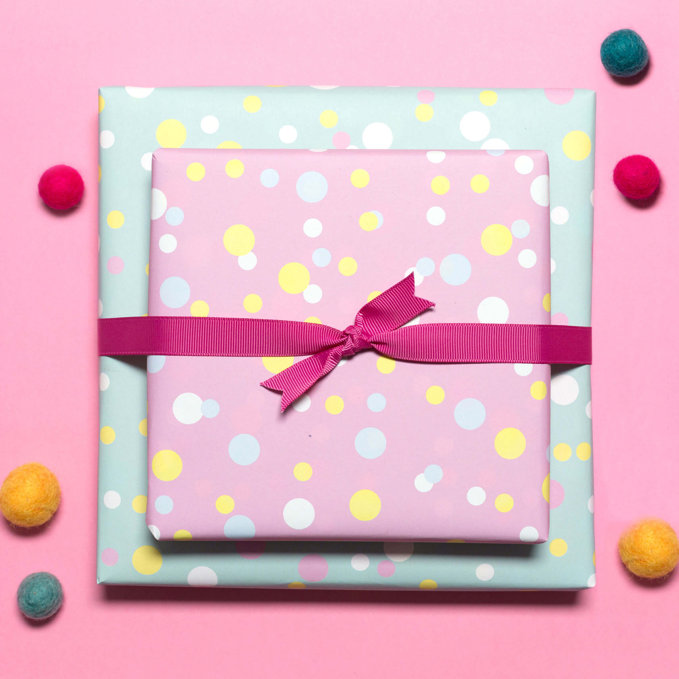 Geschenkpapier &quot;Konfetti&quot; in rosa &amp; mint - doppelseitig bedruckt auf 100% Recyclingpapier  von My Pretty Circus | RW-CON1618-LP
