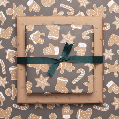 Geschenkpapier &quot;Lebkuchen&quot; mit Lebkuchenmuster in Brauntönen - doppelseitig bedruckt auf 100% Recyclingpapier  von My Pretty Circus | RW-GIN2244-BE