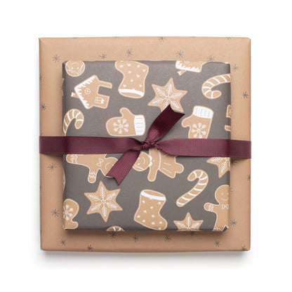 Geschenkpapier &quot;Lebkuchen&quot; mit Lebkuchenmuster in Brauntönen - doppelseitig bedruckt auf 100% Recyclingpapier  von My Pretty Circus | RW-GIN2244-BE