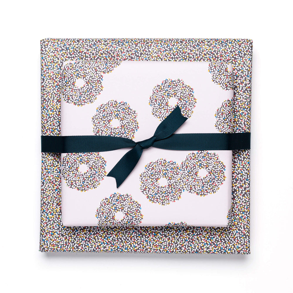 Gift wrap "Chocolate wreath"