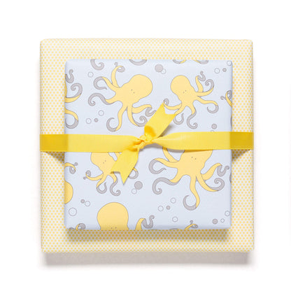Geschenkpapier &quot;Krake&quot; und Sterne in gelb und blau - doppelseitig bedruckt auf 100% Recyclingpapier  von My Pretty Circus | RW-OCT1612-LB