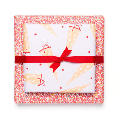 Geschenkpapier &quot;Schultüte&quot; und Zuckerperlen in rot - doppelseitig bedruckt auf 100% Recyclingpapier  von My Pretty Circus | RW-SCH2034-RE