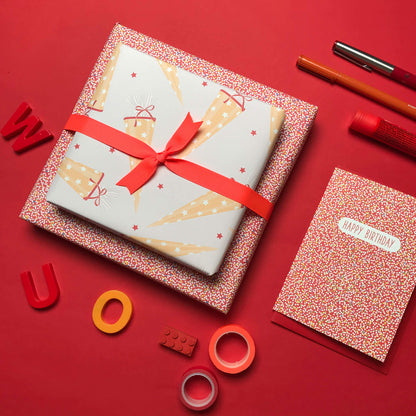 Geschenkpapier &quot;Schultüte&quot; und Zuckerperlen in rot - doppelseitig bedruckt auf 100% Recyclingpapier  von My Pretty Circus | RW-SCH2034-RE