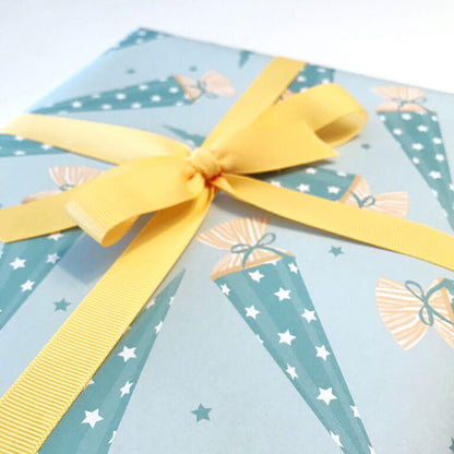 Geschenkpapier &quot;Schultüte&quot; und Zuckerperlen in türkis - doppelseitig bedruckt auf 100% Recyclingpapier  von My Pretty Circus | RW-SCH2036-TQ