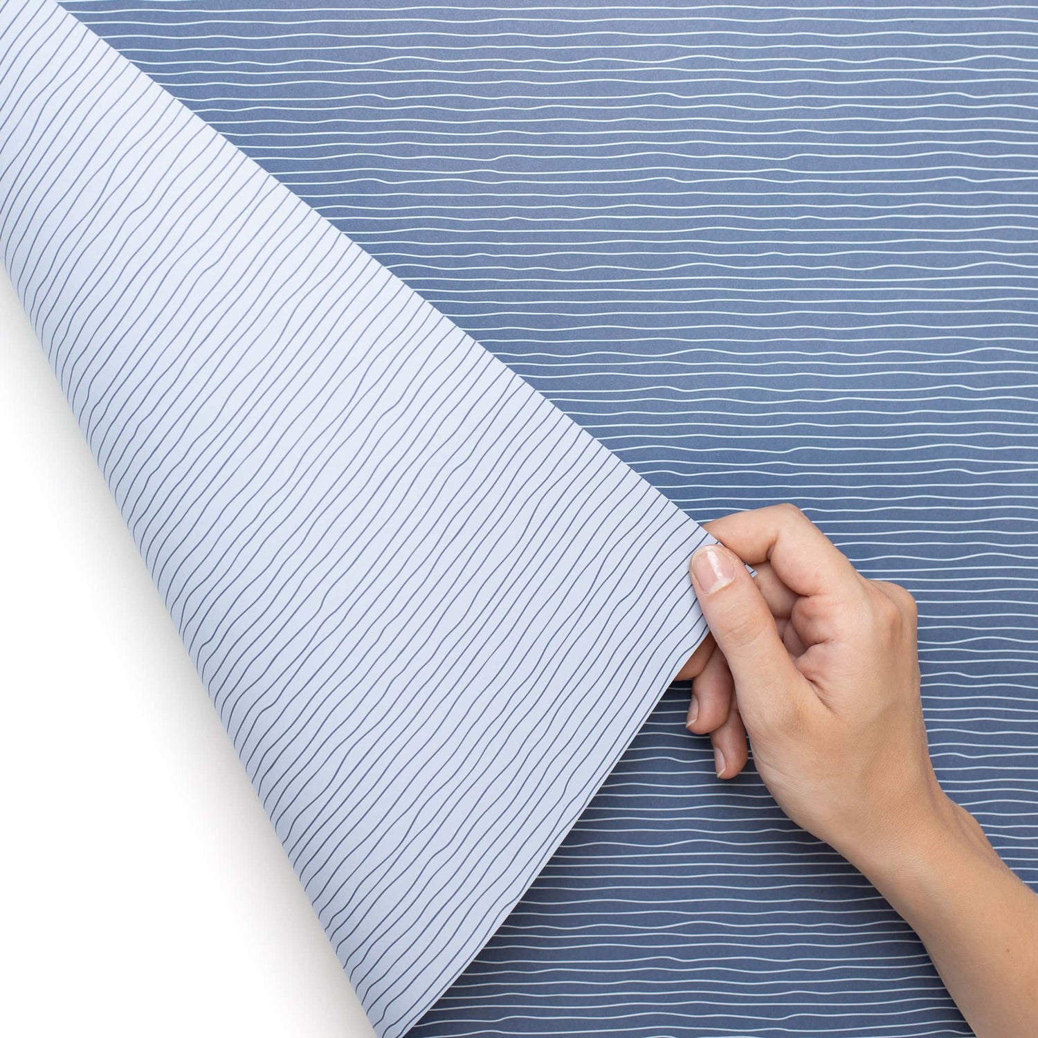Geschenkpapier &quot;Wasser&quot; in hellblau und blau - doppelseitig bedruckt auf 100% Recyclingpapier  von My Pretty Circus | RW-WAT1824-BL