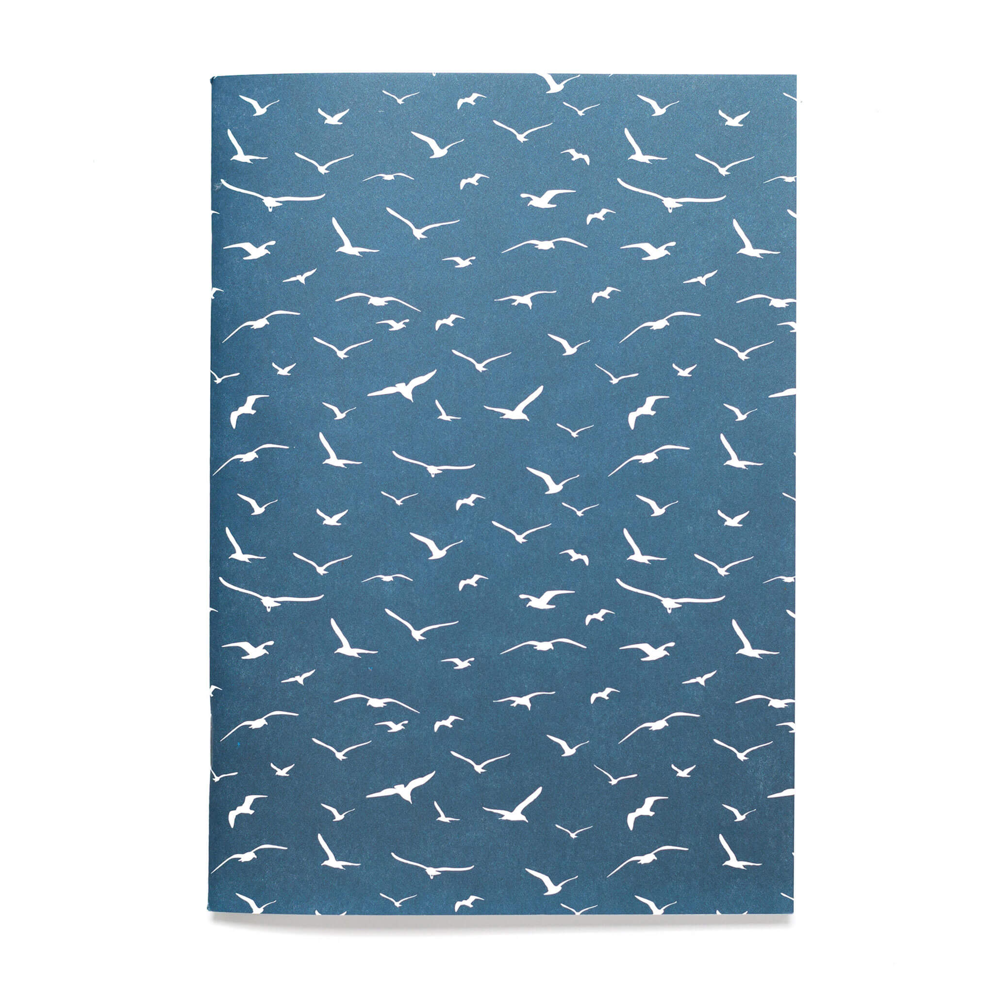Notizheft &quot;Möwen&quot; - Notizbuch in DIN A5 mit maritimem blauem Möwen Motiv - Recyclingpapier von My Pretty Circus | NB-BIR1801-PT