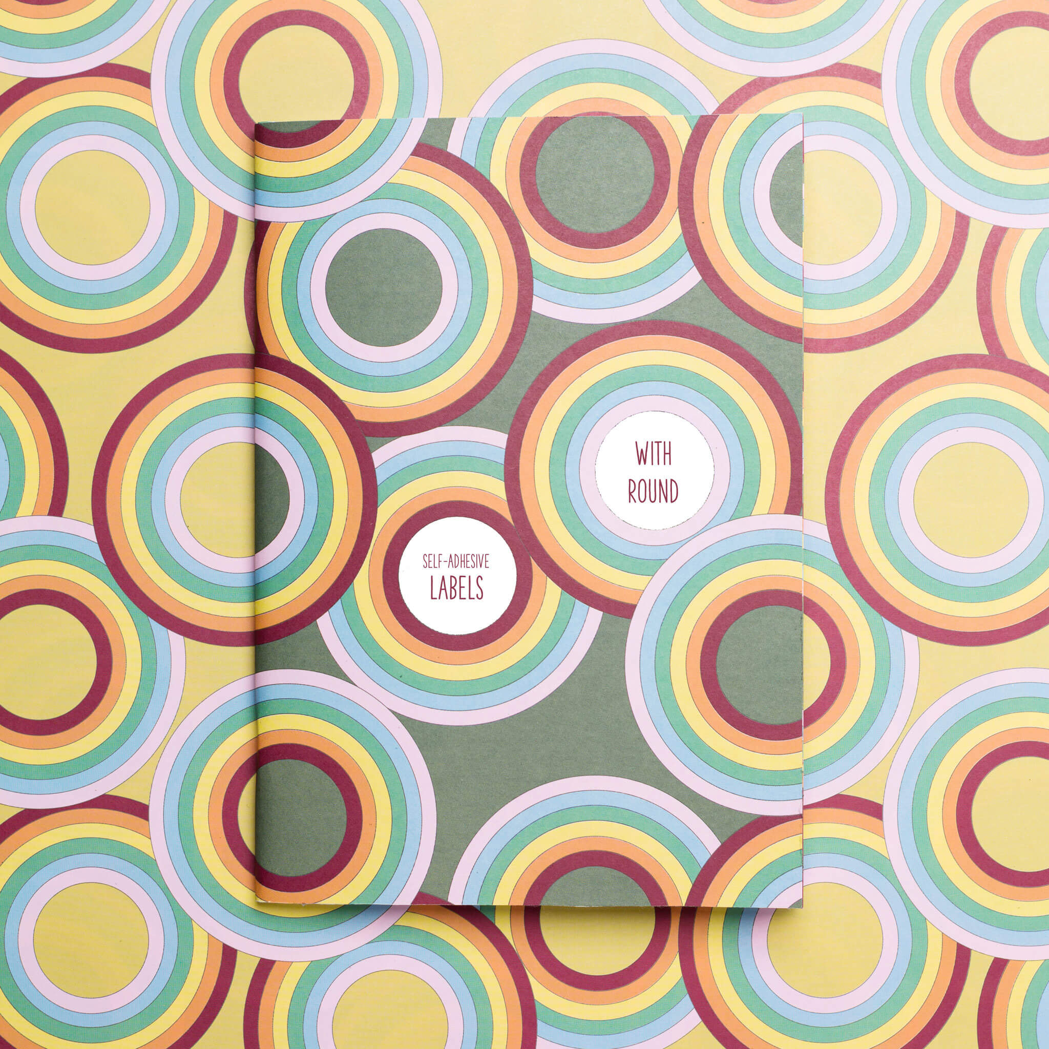 Notizheft &quot;Regenbögen&quot; - Notizbuch in DIN A5 mit Kreisen in Regenbogendarben - Recyclingpapier von My Pretty Circus | NB-RAI2006-OL