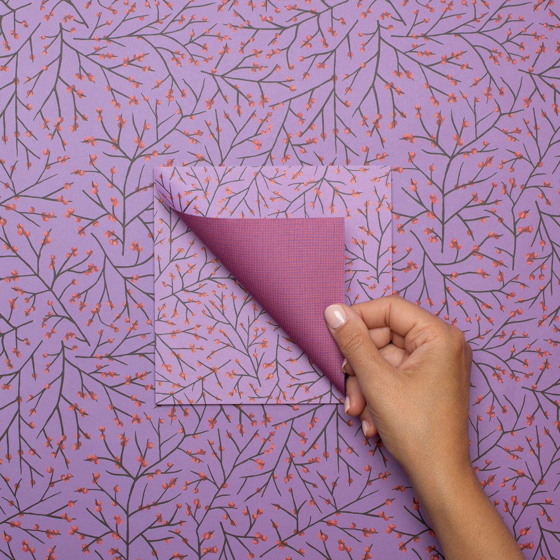 Origami Papier "Ilex" für kreatives Basteln - 25 Blatt doppelseitiges Faltpapier in lila mit zarten Stechpalmenzweigen aus 15x15cm Recyclingpapier-OR-ILE2301-PU | My Pretty Circus