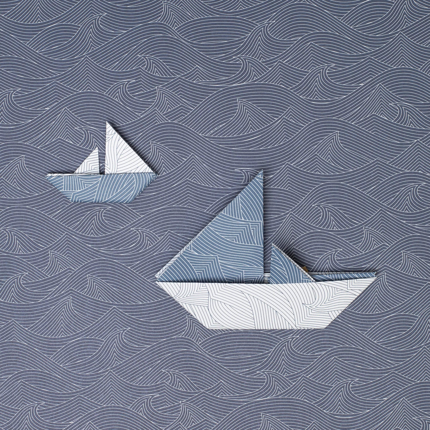 Origami Papier &quot;Wellen&quot; für kreatives Basteln - 25 Blatt doppelseitiges Faltpapier mit blau weiße Wellen aus 15x15cm Recyclingpapier-OR-WAV2207-WH | My Pretty Circus
