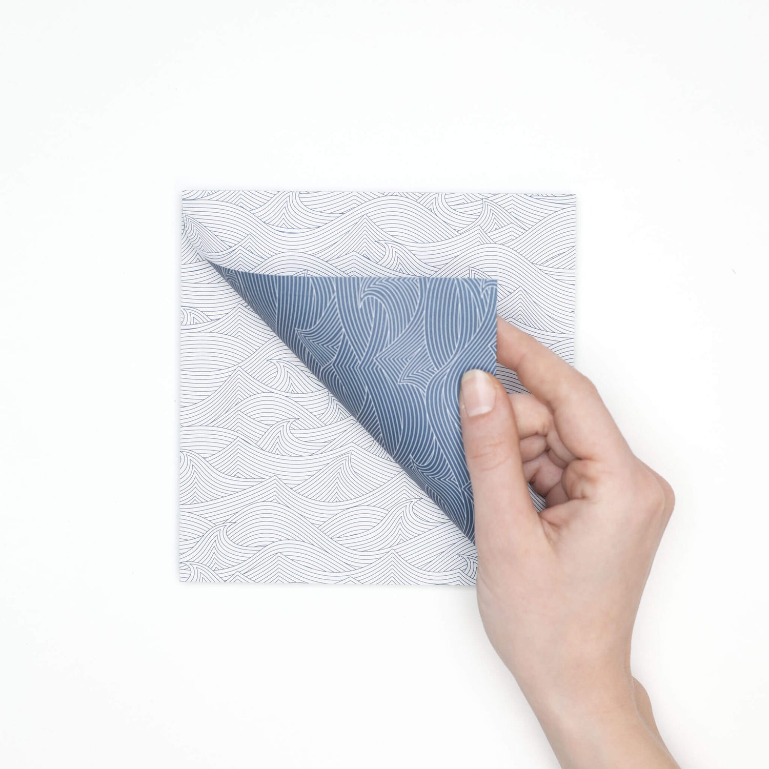 Origami Papier &quot;Wellen&quot; für kreatives Basteln - 25 Blatt doppelseitiges Faltpapier mit blau weiße Wellen aus 15x15cm Recyclingpapier-OR-WAV2207-WH | My Pretty Circus