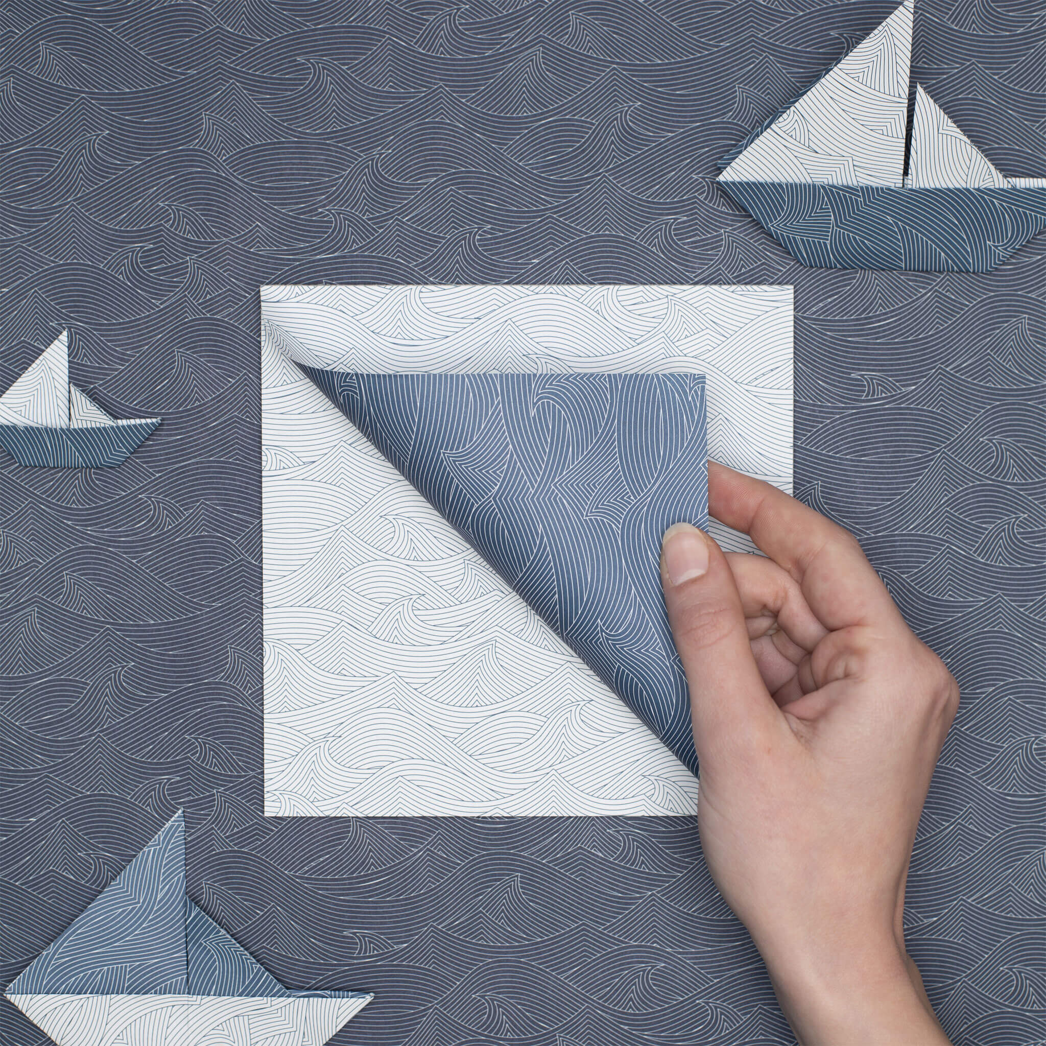 Origami Papier &quot;Wellen&quot; für kreatives Basteln - 25 Blatt doppelseitiges Faltpapier mit blau weiße Wellen aus 15x15cm Recyclingpapier-OR-WAV2207-WH | My Pretty Circus
