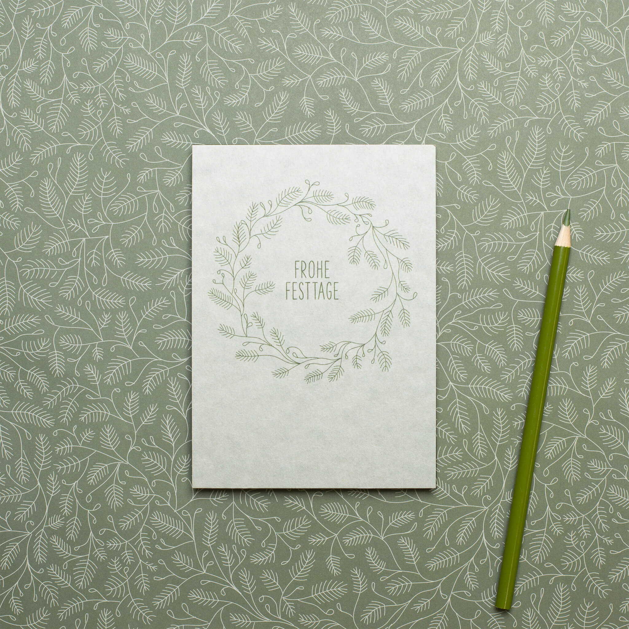 Postkarte &quot;Frohe Festtage&quot; -  stabile Karte aus Holzschliffpappe mit Weihnachtskranz in mint von My Pretty Circus | PC-BRA2202-MI