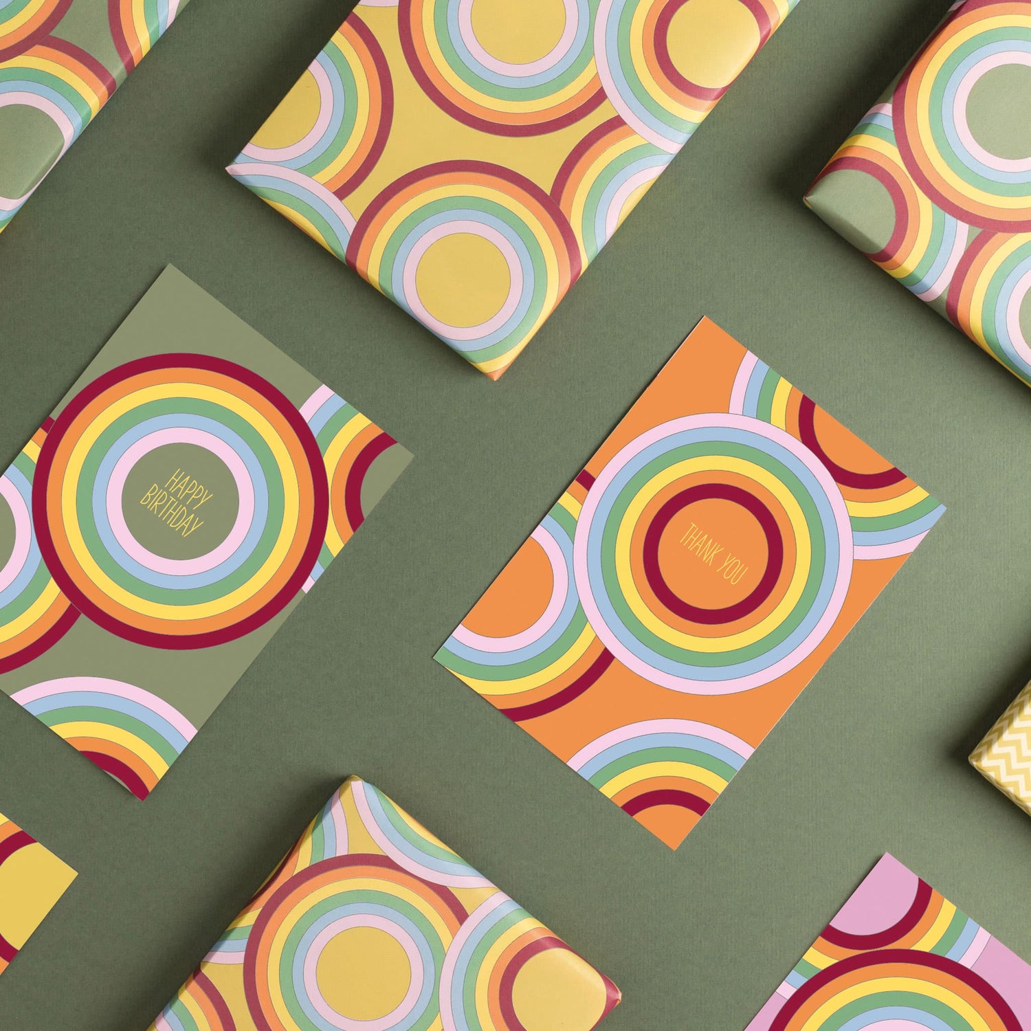 Postkarte Regenbogen &quot;Thank You&quot; in orange aus 100% Recyclingpapier von My Pretty Circus | PC-RAI1905-OR