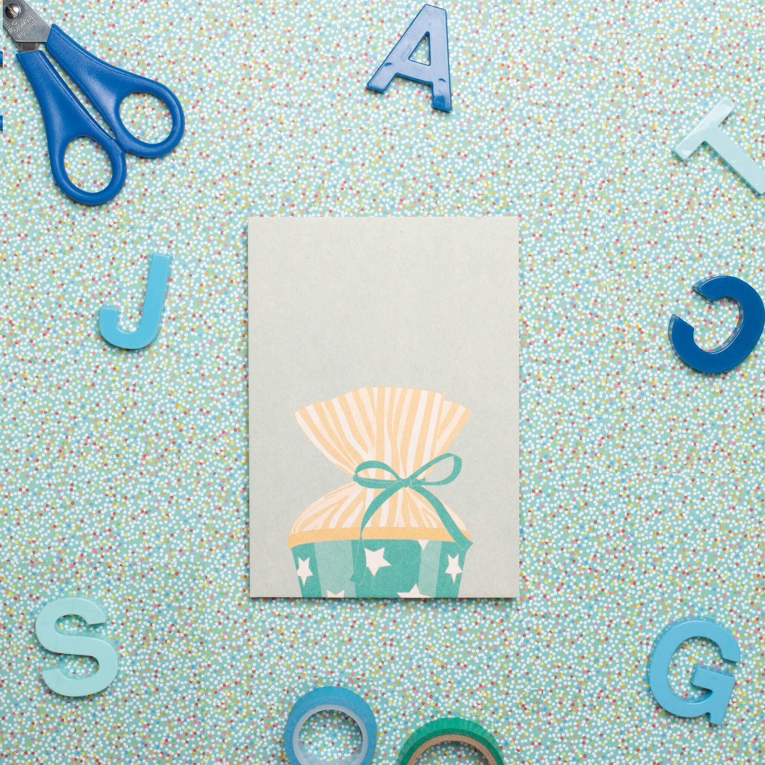 Postkarte &quot;Schultüte&quot; - stabile Karte aus Holzschliffpappe mit Zuckertüte in tükis und gelb von My Pretty Circus | PC-SCH2010-TQ