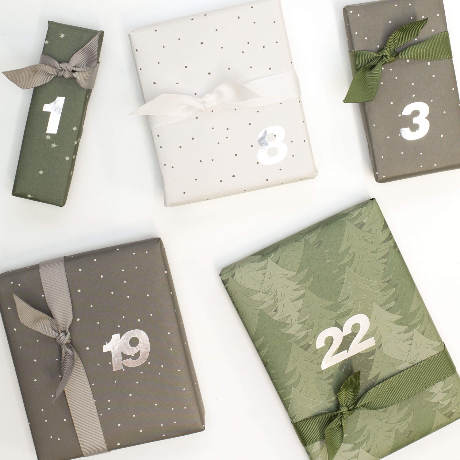 Adventskalender Zahlen Sticker in Silber 2 DIN A6 Bogen Aufkleber aus Haftfolie von My Pretty Circus | ST-ADV2105-SI